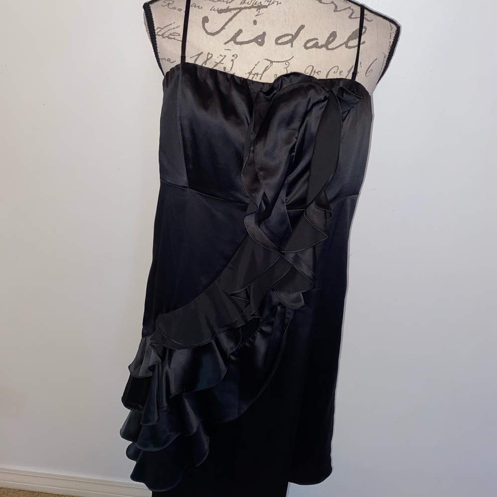 🖤The Limited Event Satin Ruffled Dress🖤 - Picture 3 of 12